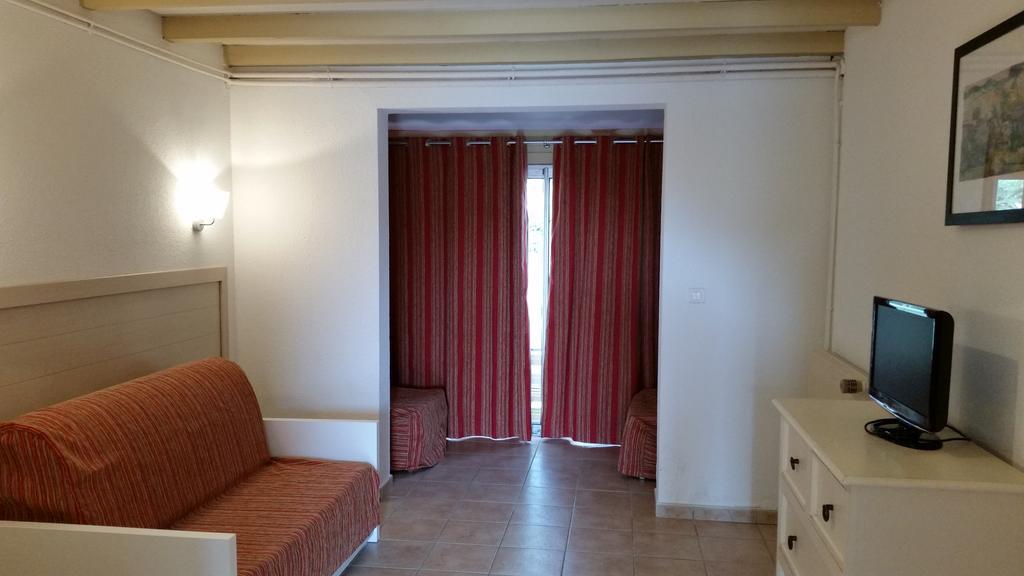 Goélia Le Mas Blanc Aparthotel Pérols Habitación foto